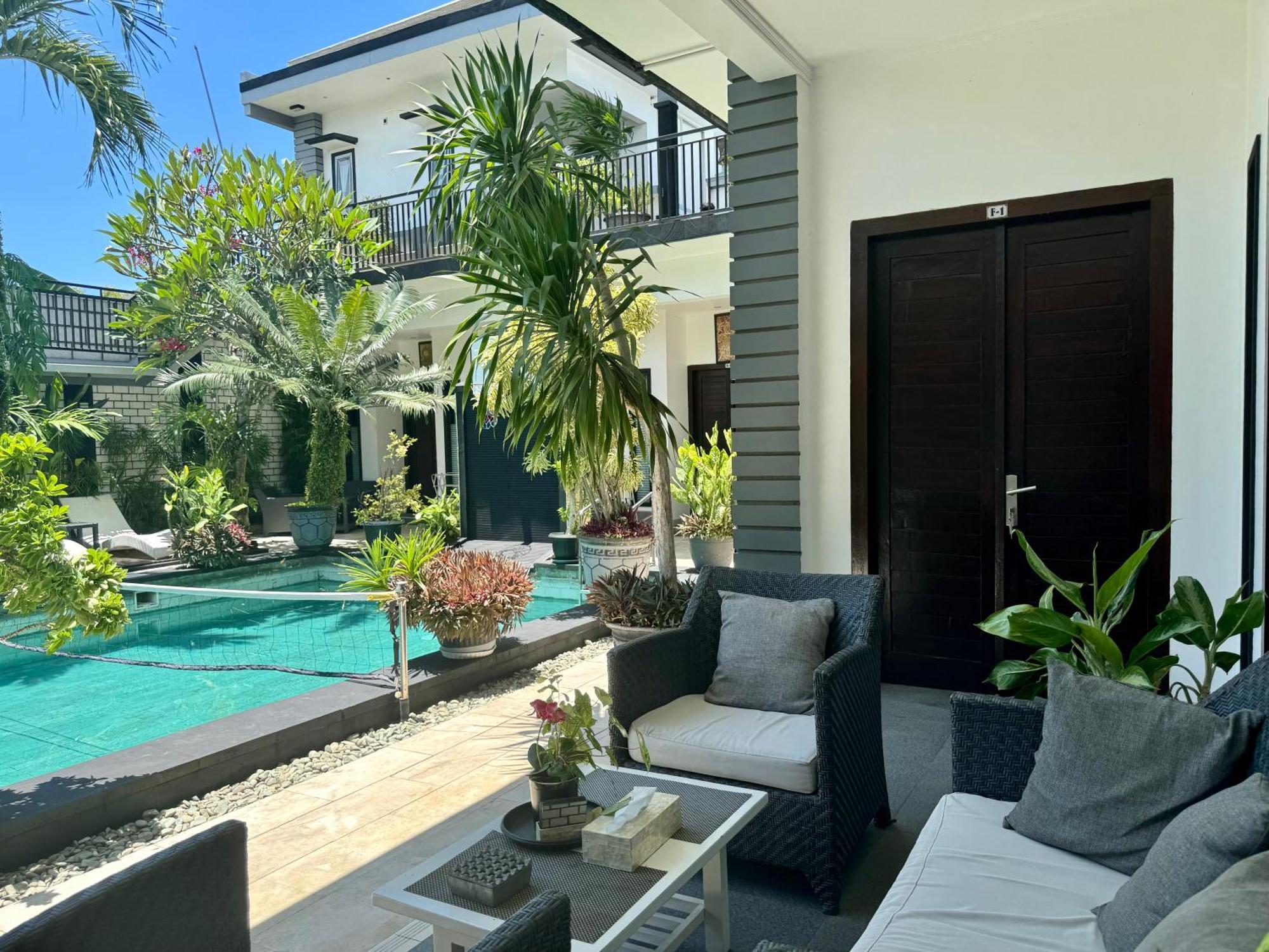 Villa Rumah Putih Abu Abu Сенггиги Экстерьер фото