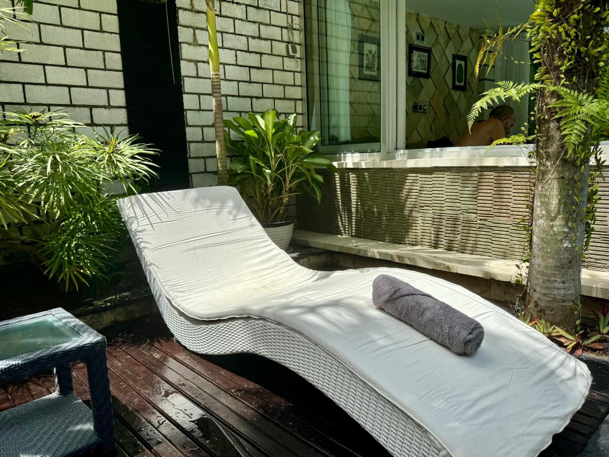 Villa Rumah Putih Abu Abu Сенггиги Экстерьер фото